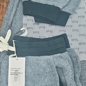 Feat Unisex Blanketblend Joggers Color Rainforest‎ Size L  NWT